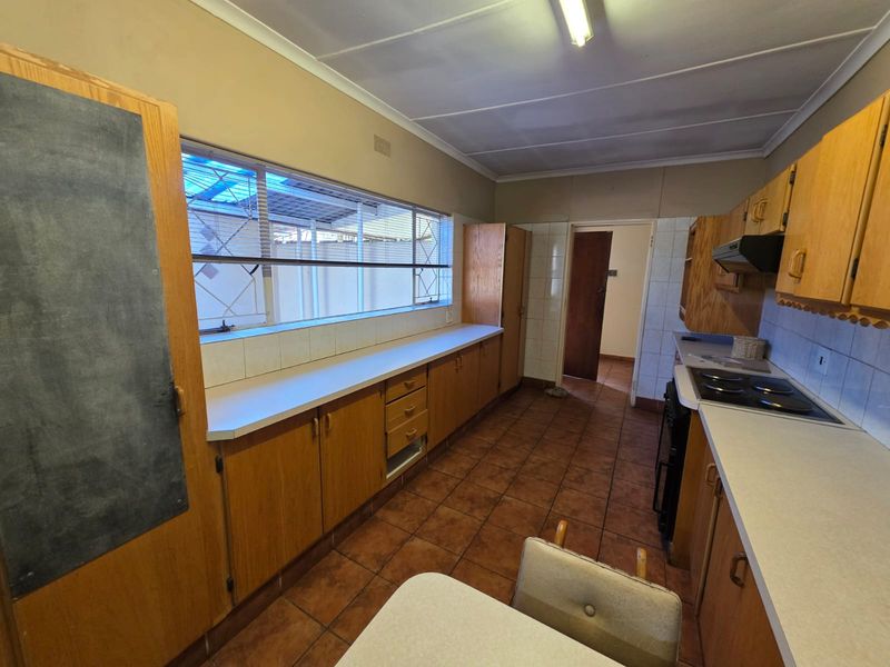 BEAUTIFUL FAMILY HOME FOR SALE IN SASOLBURG – PRICED TO SELL! - Photo 4