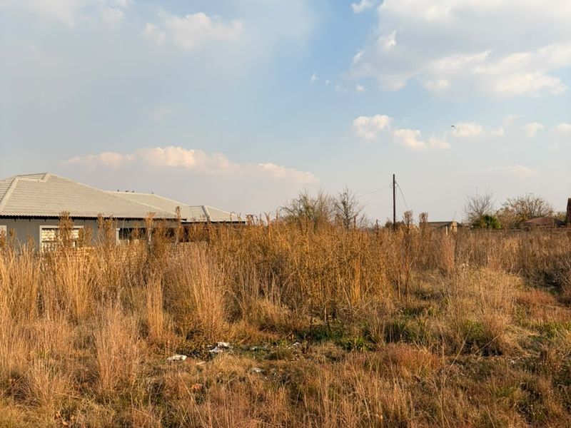 VACANT STAND FOR SALE 1,010m2 - Photo 1