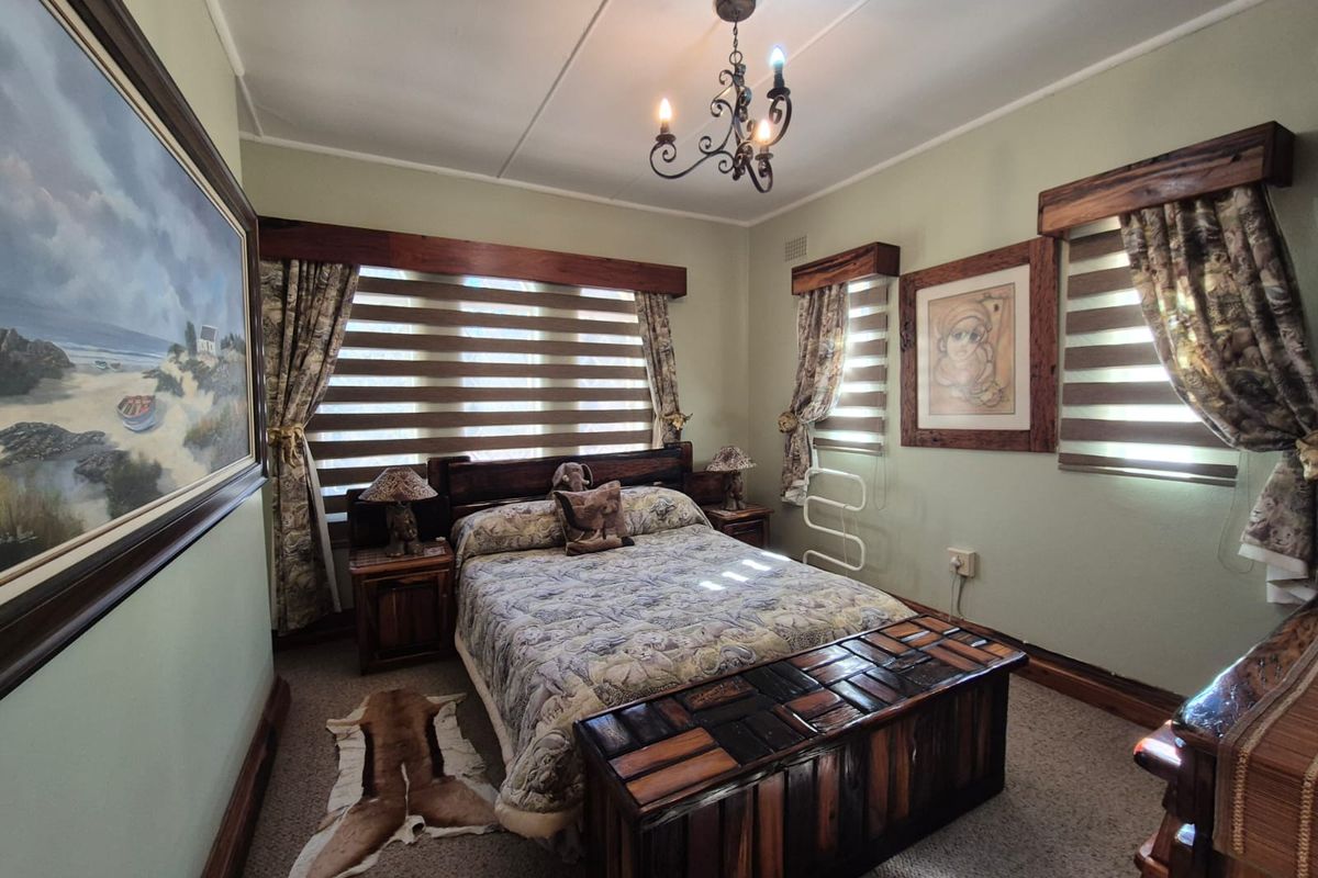 Bargain Mansion with Resort-Style Living! - Photo 5