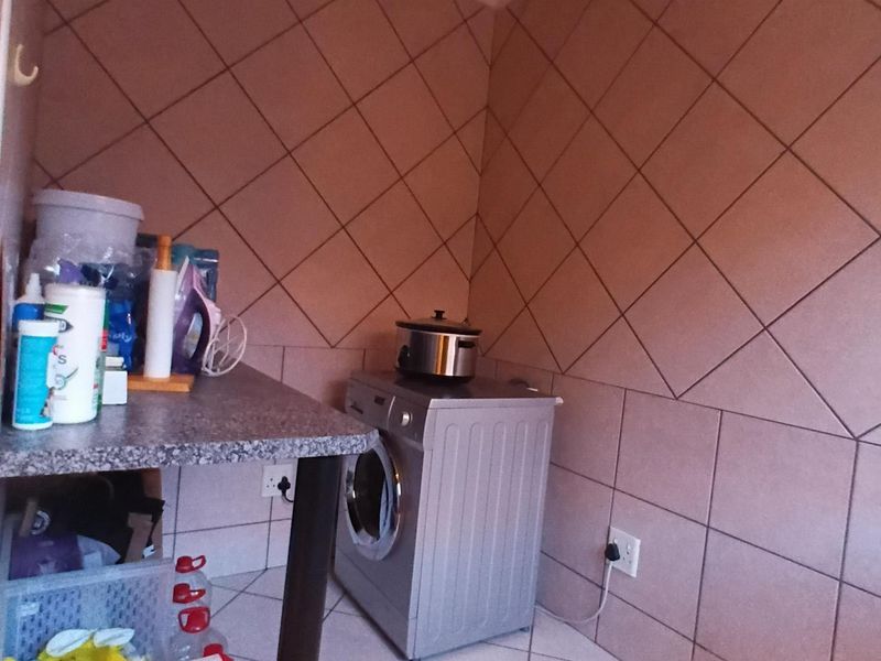 The Perfect Lock-Up-and-Go Lifestyle - Photo 7