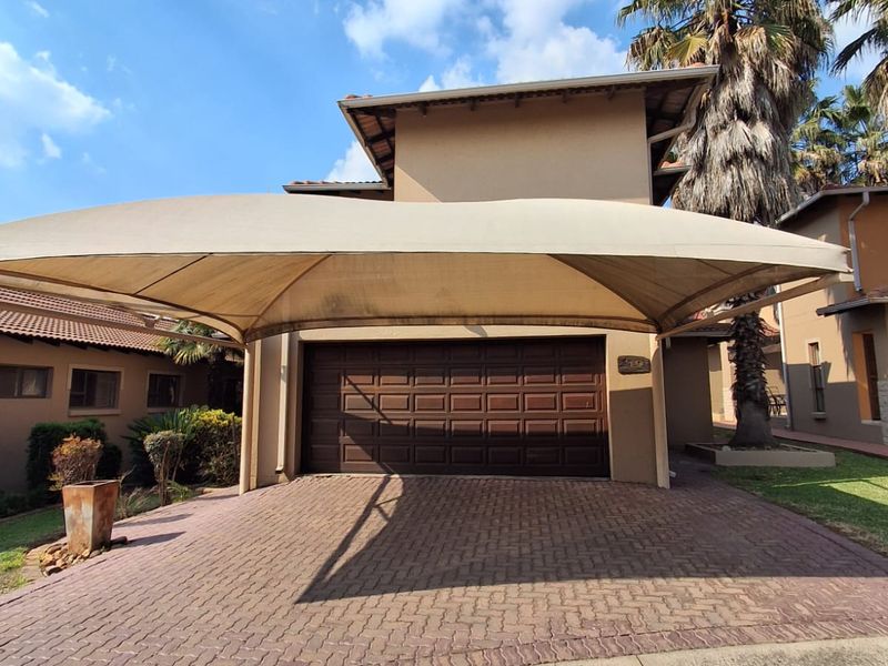 Luxury Estate Living at Its Finest! - Photo 2