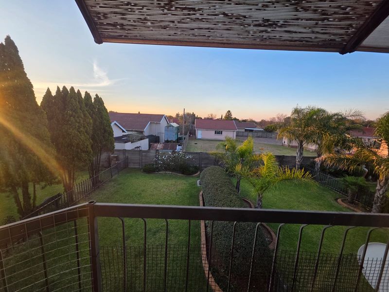 🏡 BEAUTIFUL DUPLEX TOWNHOUSE TO RENT IN VAALPARK 🏡 - Photo 3