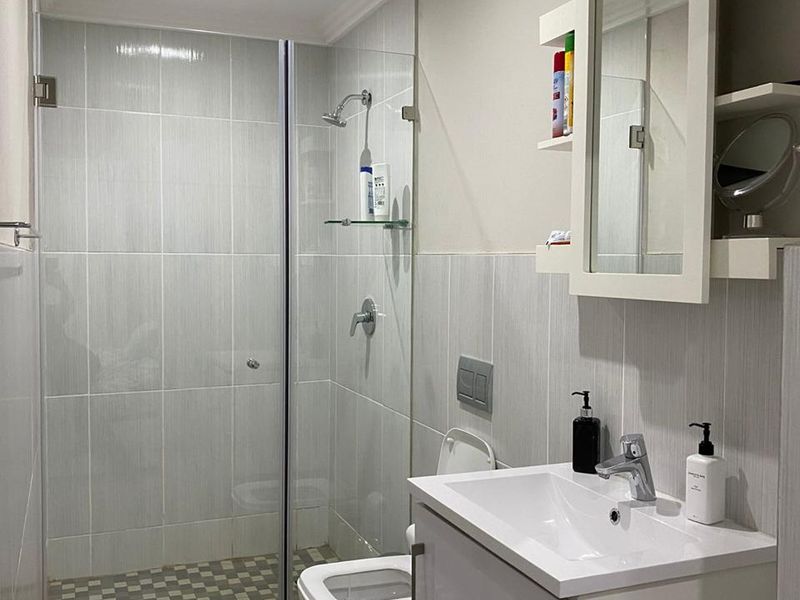 Contemporary Estate Living in Palm Lakes Estate - Photo 5