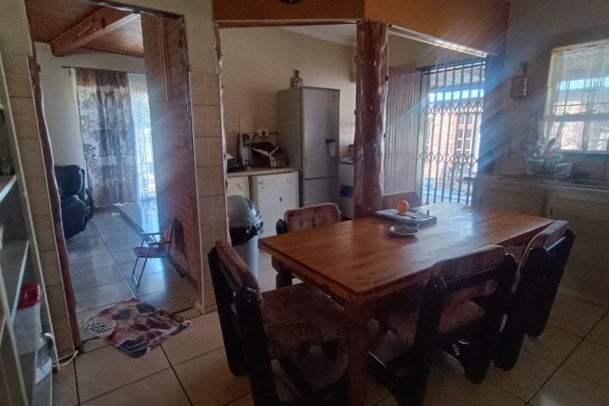 Stunning 3 Bedroom Family Home with Flatlet, Solar & Entertainment Oasis on a Corner Stand - Photo 3