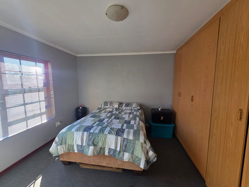 BEAUTIFUL TOWNHOUSE FOR SALE IN VAALPARK.  Priced to Sell – Don't Miss Out! - Photo 10
