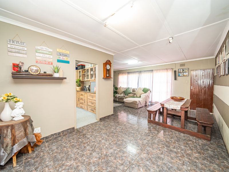 Stunning 3 Bedroom, flatlet and pool in Minnebron, Brakpan - Photo 5