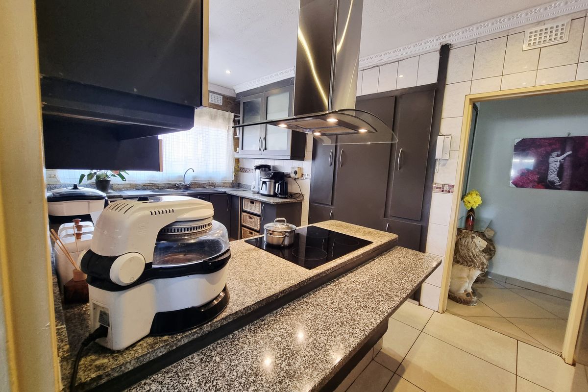 Beautiful house for sale - Photo 5