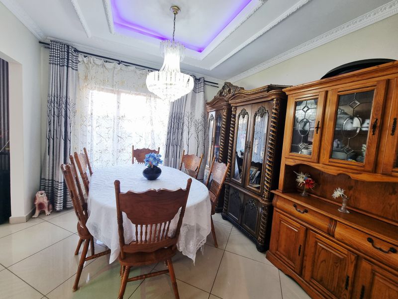 Beautiful house for sale - Photo 10