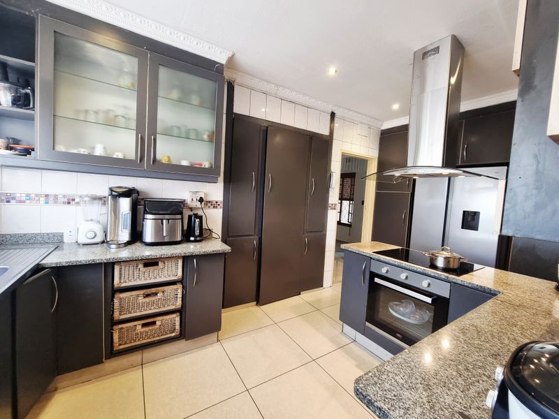 Beautiful house for sale - Photo 2