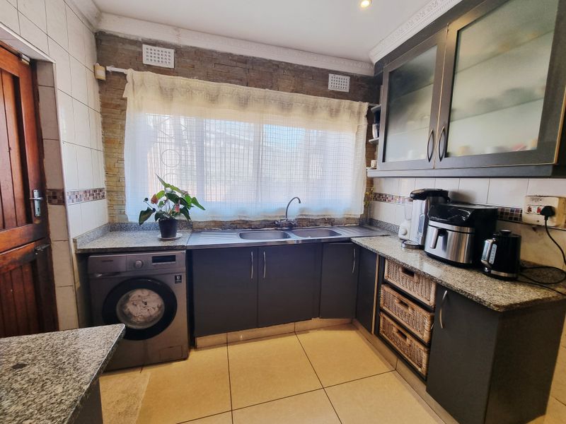 Beautiful house for sale - Photo 3