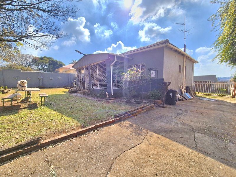 LOVELY HOME NEAR VARIOUS AMENITIES FOR SALE! - Photo 1
