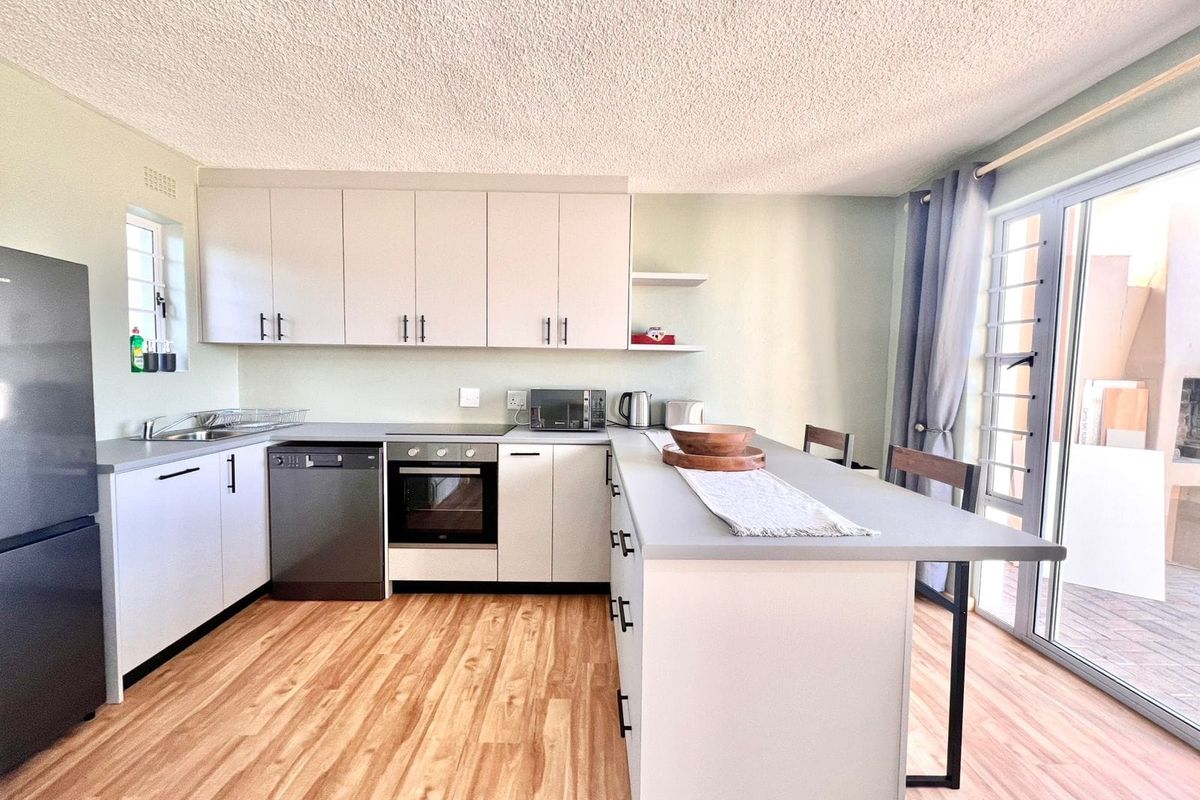 3 Bedroom Apartment in Marina Martinique - Photo 2