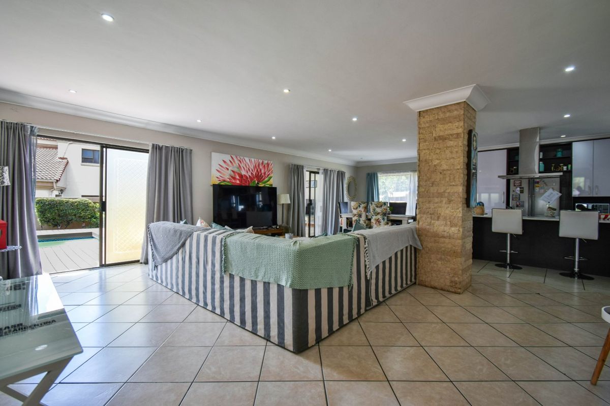 Entertainers Dream Home on OFFER! - Photo 5