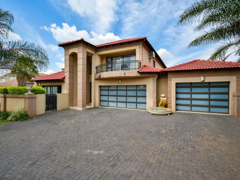 Entertainers Dream Home on OFFER! - Photo 2