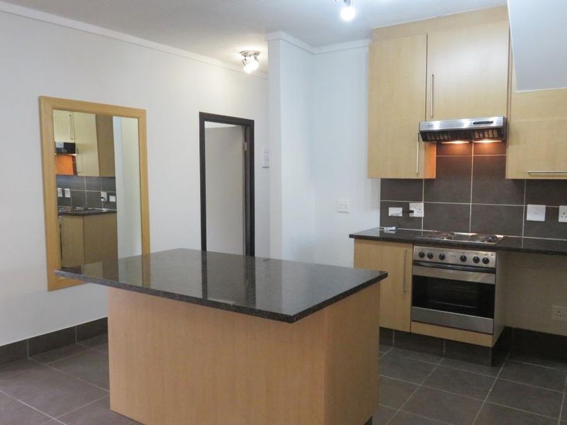 Beautiful 3 Bed thatch Townhouse for sale in this amazing complex. - Photo 5