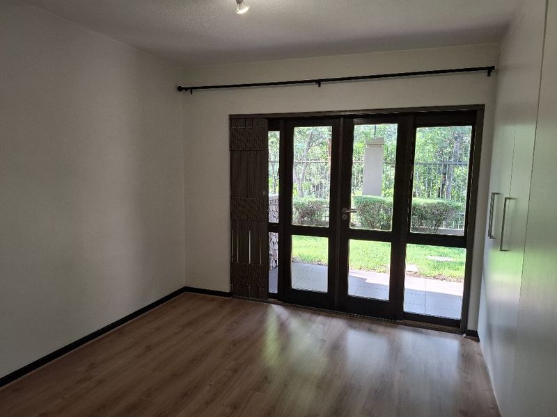 Beautiful 3 Bed thatch Townhouse for sale in this amazing complex. - Photo 10
