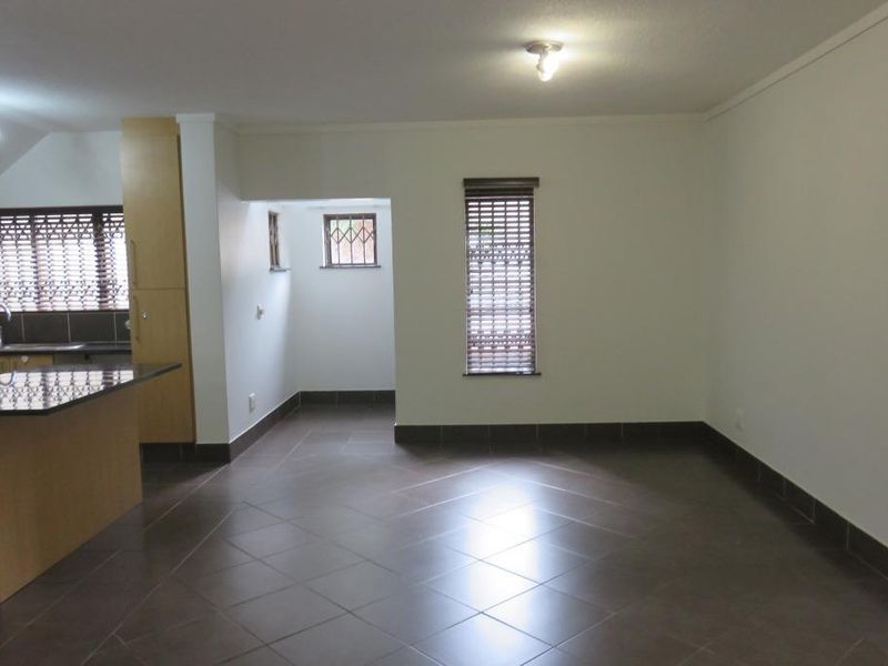 Beautiful 3 Bed thatch Townhouse for sale in this amazing complex. - Photo 9