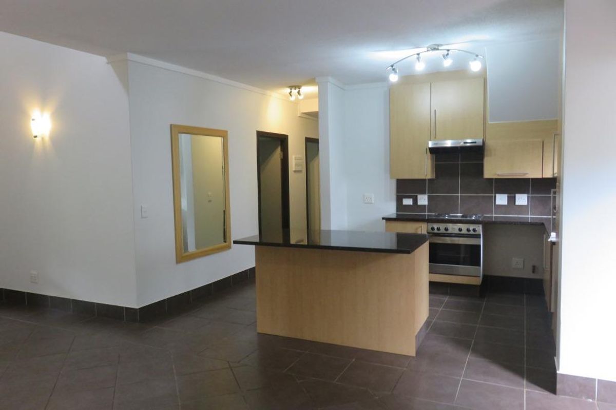 Beautiful 3 Bed thatch Townhouse for sale in this amazing complex. - Photo 4