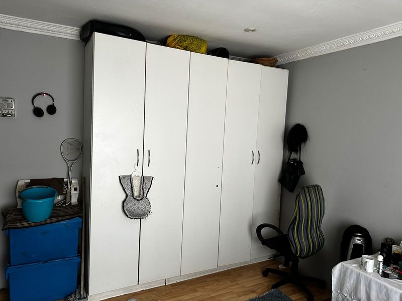 Exceptional Investment Opportunity – Fully Tenanted Income-Generating Property - Photo 10