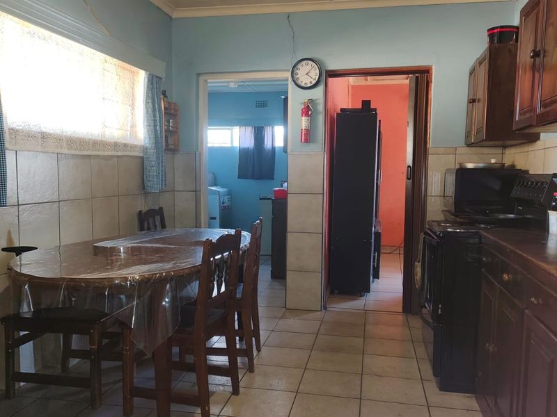 Family Home with Great Potential in Sasolburg - Photo 7
