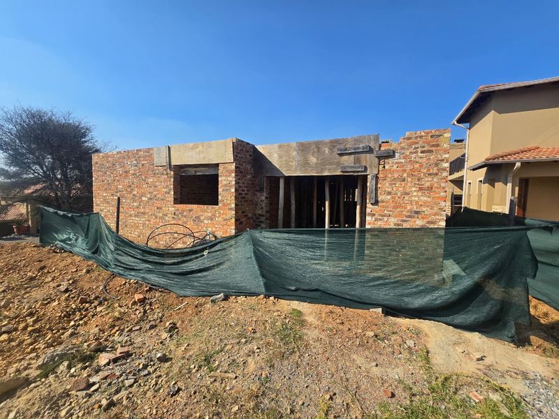 SOLE MANDATE | Semi-Built Duplex with Approved Plans in Kubali River Estate. - Photo 7