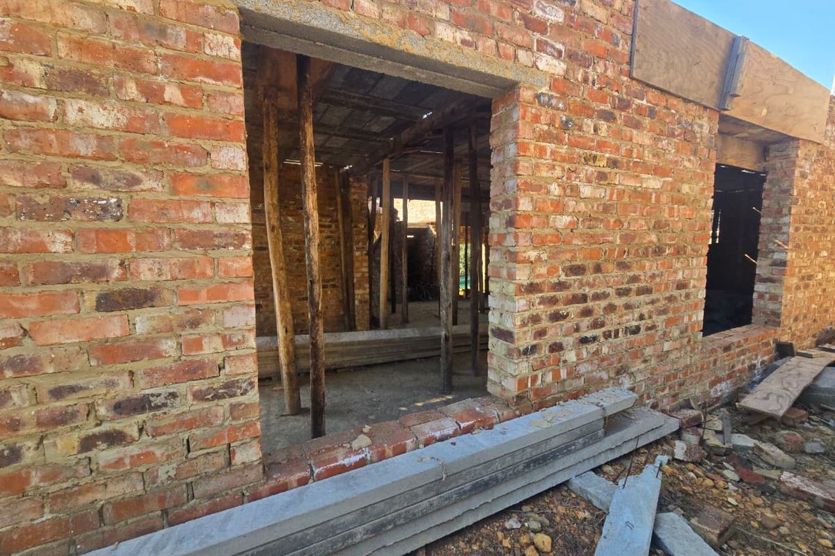 SOLE MANDATE | Semi-Built Duplex with Approved Plans in Kubali River Estate. - Photo 5