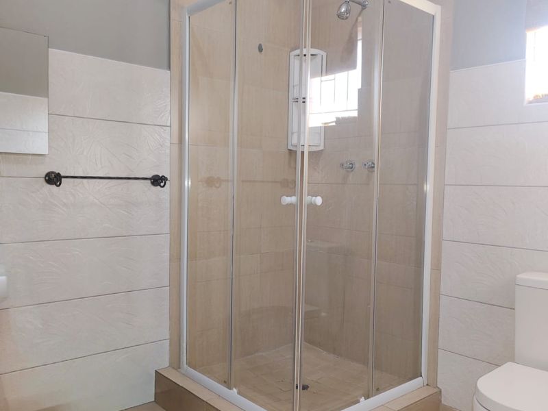 Single bedroom furnished units available to rent, Vaalpark - Photo 8