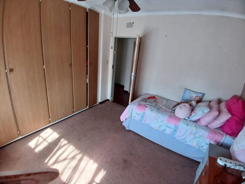 BEAUTIFUL HOUSE TO RENT IN VAALPARK - Photo 9