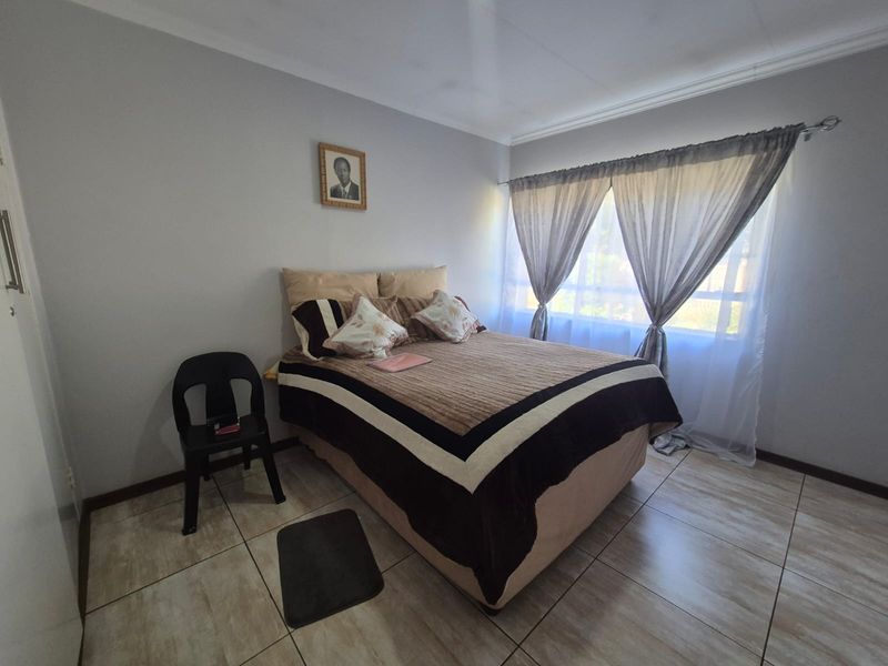 Neat Home in great condition, Perfect for Families or Investors! - Photo 7