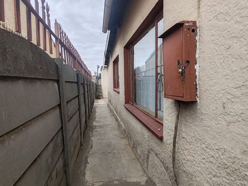 Investment Property for Sale 12 Rooms - Photo 2