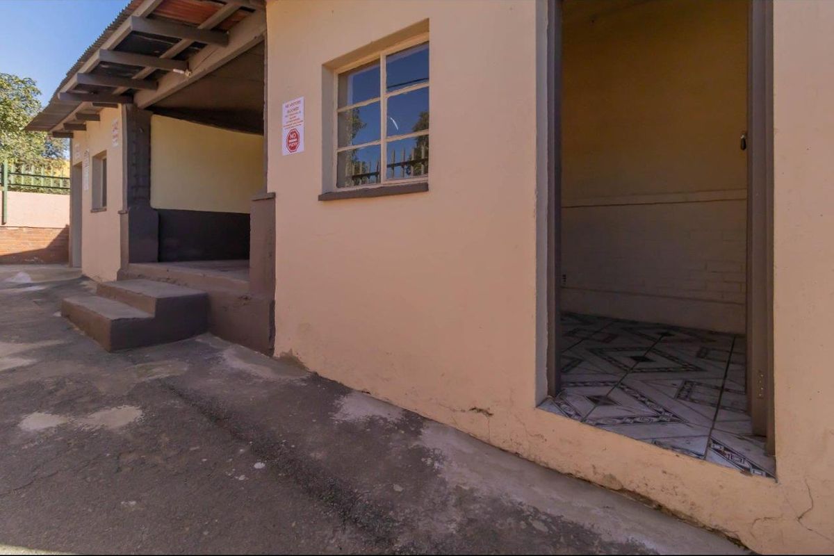 26 Rooms Investmnt Property - Photo 3