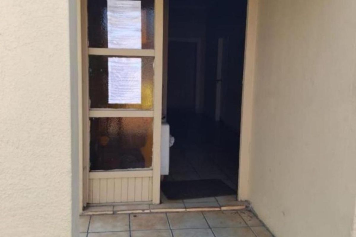 Large 12-Bedroom investment Property for Sale n Brakpan Central. - Photo 3