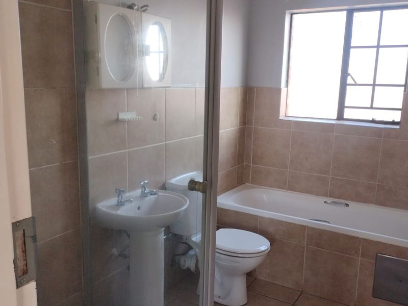 2 Bedroom Aprtment for Sale in Snneveld - Photo 7