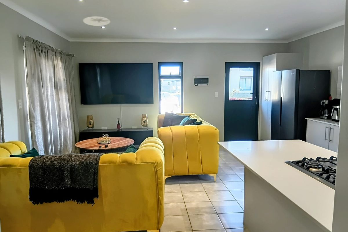 3 Bedroom House For Sale In Kidds Beach - Photo 4