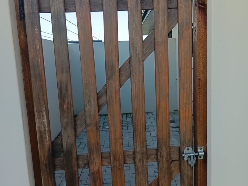 3 Bedroom House For Sale In Kidds Beach - Photo 6