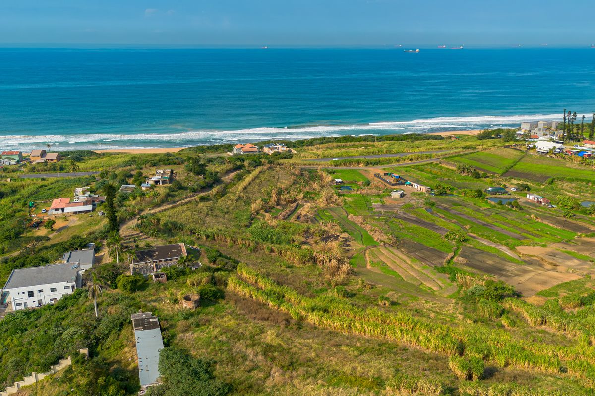 **Panoramic Ocean Views & Endless Potential on the Ballito to Umdloti Coastline** - Photo 2