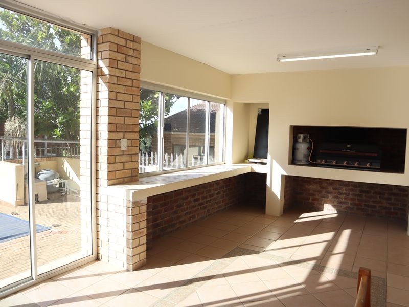 Pretty as a Picture: Charming Home in an Idyllic Setting - Photo 9