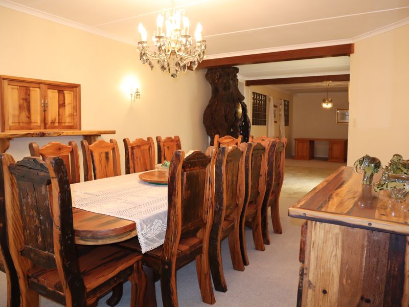 Pretty as a Picture: Charming Home in an Idyllic Setting - Photo 8