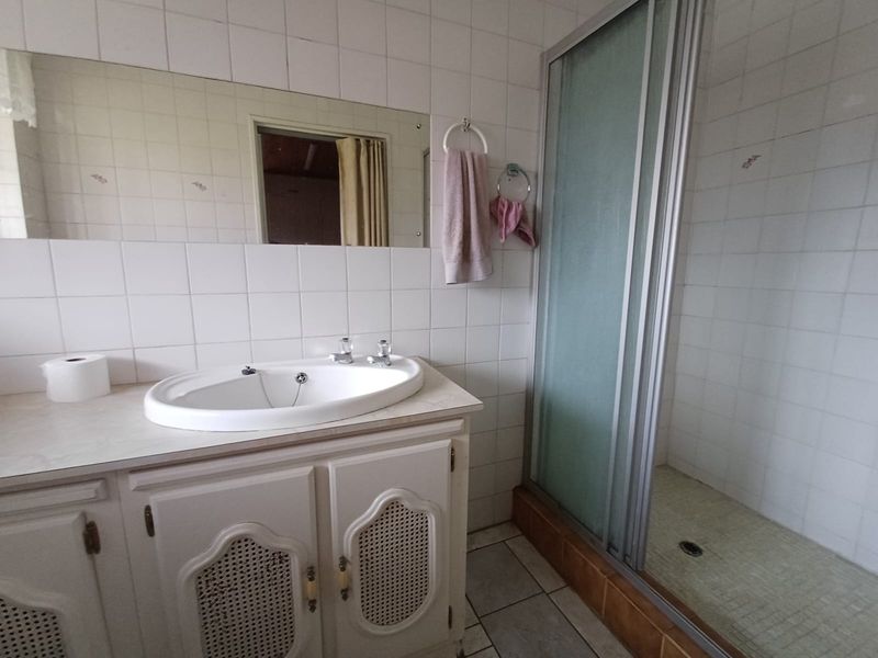 Sunny Home For Sale In SW 1 90% Solar & Extra Full Flatlet - Photo 9