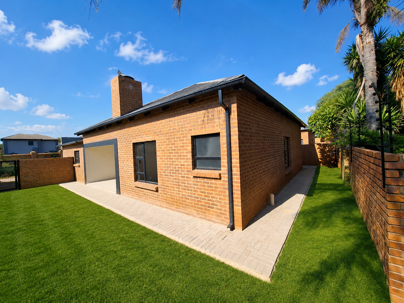 Full title 3 Bedroom Annlin - Photo 2