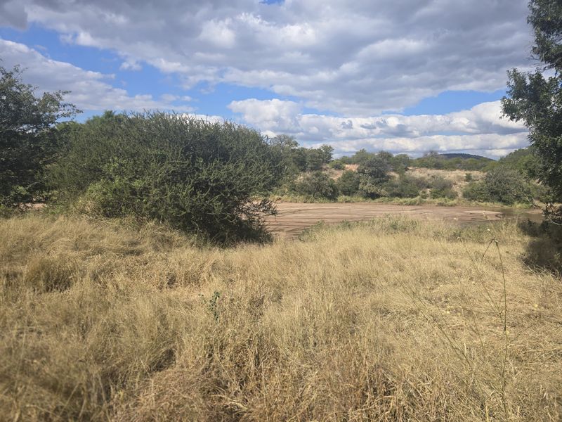22 ha Farm for Sale – Prime Sand River Property with Huge Potential - Photo 2