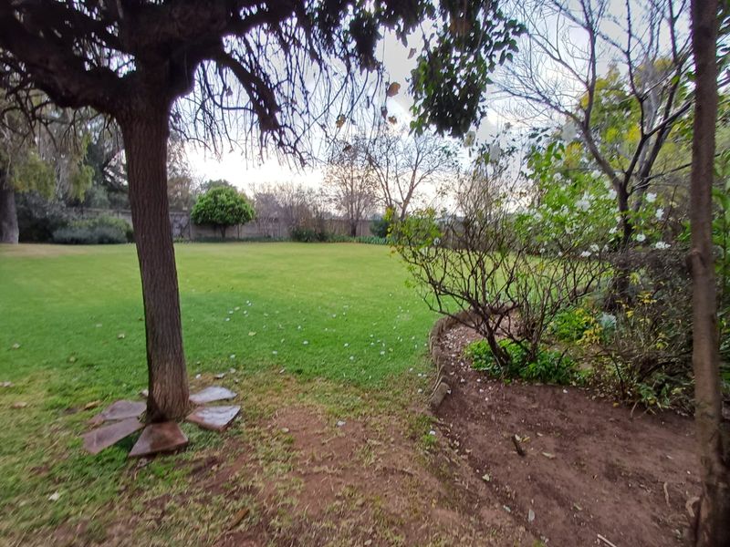 Do You Want Yard Space In The Magnificent Area Of SW 5. 70% OFF THE GRID - Photo 9