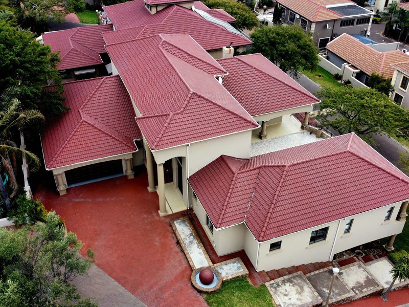 Sophisticated 4 Bedroom Residence in Reyno Heights, Ben Fleur - Photo 1