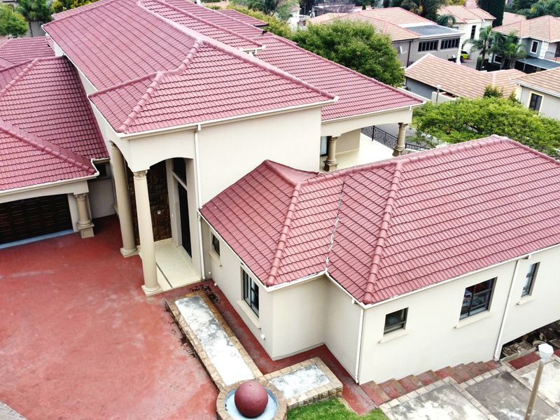 Sophisticated 4 Bedroom Residence in Reyno Heights, Ben Fleur - Photo 6
