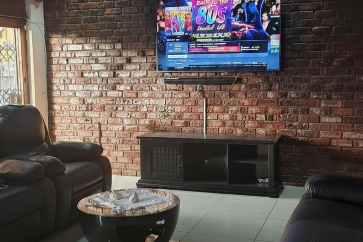 Spacious 6-Bedroom House to Rent in Kildare - Photo 5