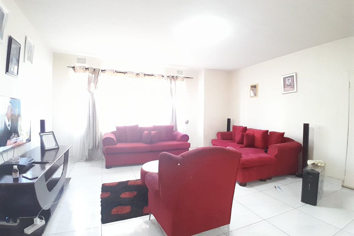 Welcome to this very spacious 3-bedroom flat. - Photo 4