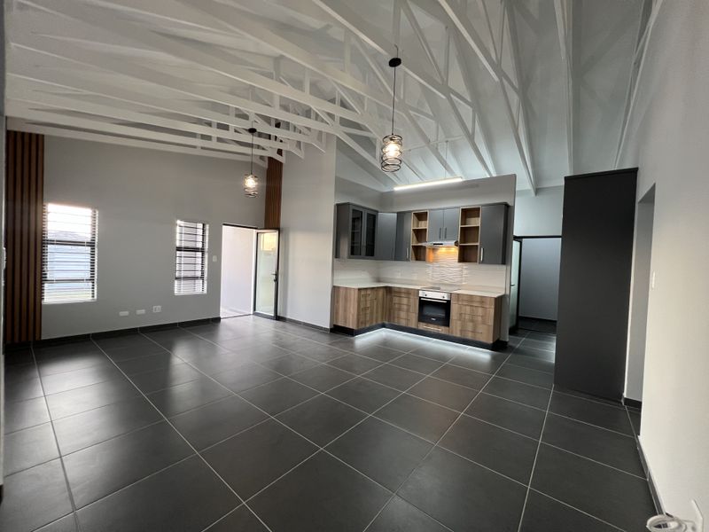 Move-In Ready - Fountains Estate - Photo 2