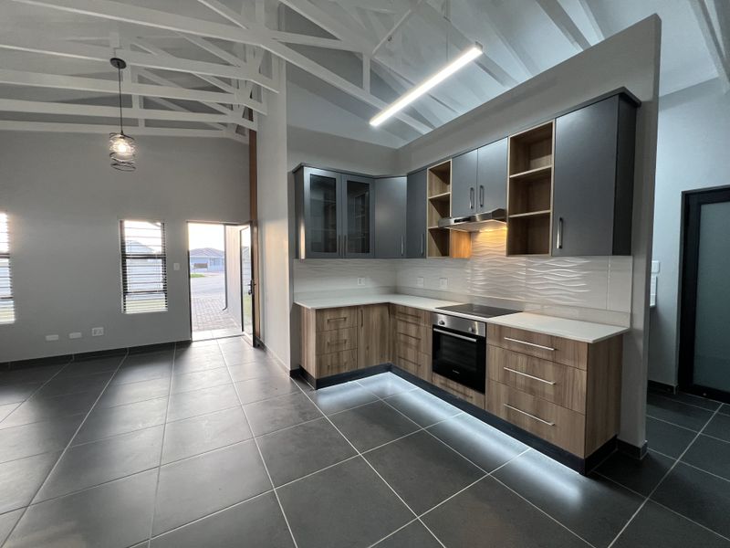 Move-In Ready - Fountains Estate - Photo 3