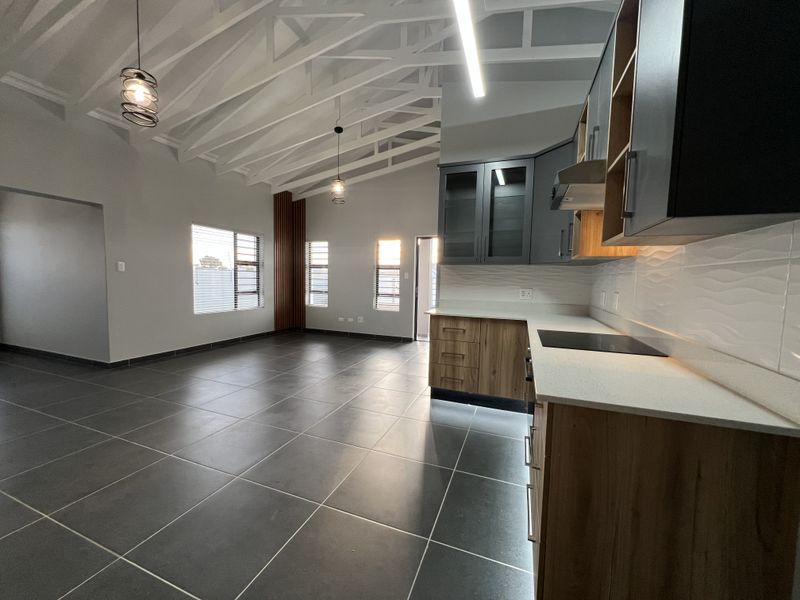 Move-In Ready - Fountains Estate - Photo 4