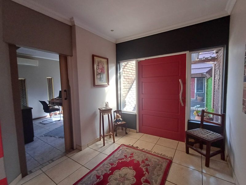 PERFECT BUY in SE 3 In A Quite Street.... Entertainers Delight - Photo 8